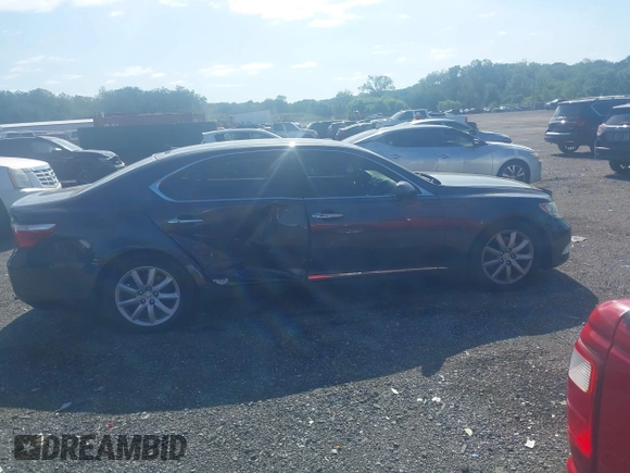 2007 Lexus LS 460 L with VIN JTHGL46F375009134, listed as a IAAI auction lot 42298378 with 131,292 mi miles and . Bid and sale history available at DreamBid. Image 13.