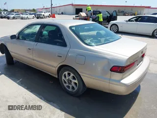1997 Toyota Camry LE z VIN JT2BF22K6V0081619, wystawiony jako IAAI lot #42344289 z przebiegiem Nie podano mil oraz . Historia ofert i sprzedaży dostępna na DreamBid. Obrazek 3.