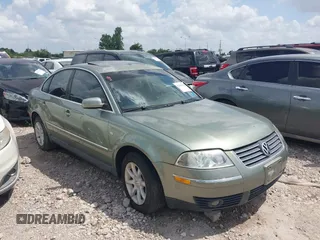 2004 Volkswagen Passat GLS z VIN WVWPD63B34E070605, wystawiony jako IAAI lot #42433810 z przebiegiem 187 191 mil mil oraz . Historia ofert i sprzedaży dostępna na DreamBid. Obrazek 1.