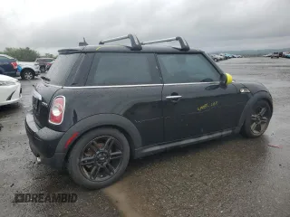2013 MINI Hardtop z VIN WMWSU3C56DT689582, wystawiony jako Copart lot #58364685 z przebiegiem Nie podano mil oraz Szkoda całkowita • Salvage title. Historia ofert i sprzedaży dostępna na DreamBid. Obrazek 3.