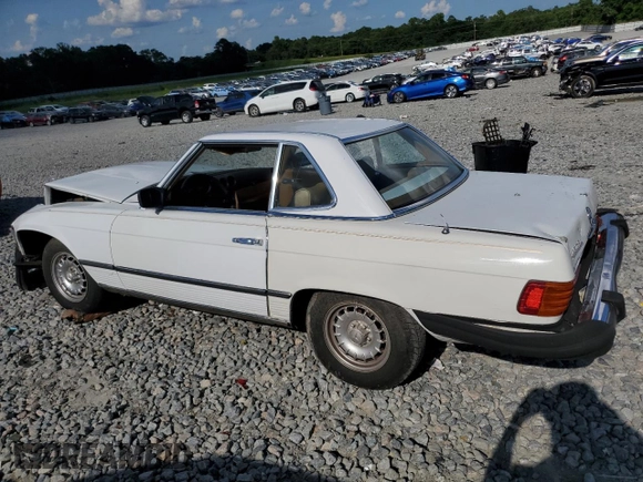 1980 Mercedes-Benz SL with VIN 10704412065197, listed as a Copart auction lot 61442025 with Not provided miles and Clean title. Bid and sale history available at DreamBid. Image 2.