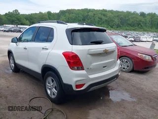 2019 Chevrolet Trax LT with VIN KL7CJLSB9KB797265, listed as a IAAI auction lot 42160882 with 66,666 mi miles and . Bid and sale history available at carsss.com. Image 3.