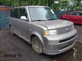 2005 Scion xB z VIN JTLKT324754012202, wystawiony jako IAAI lot #42463503 z przebiegiem 232 069 mil mil oraz . Historia ofert i sprzedaży dostępna na DreamBid. Obrazek 1.