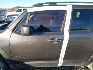 2019 Jeep Renegade Latitude with VIN ZACNJABB0KPJ93901, listed as a IAAI auction lot 40912828 with 177,466 mi miles and . Bid and sale history available at DreamBid. Image 12.
