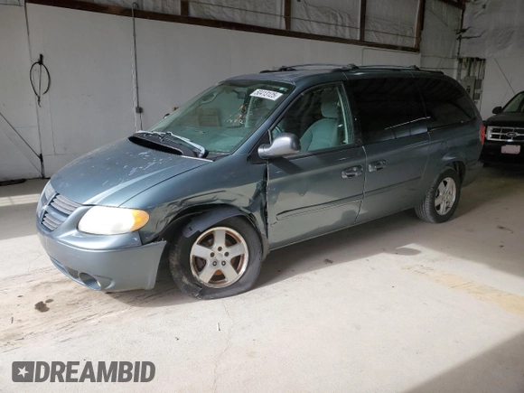 2005 Dodge Caravan SXT with VIN 2D4GP44L95R462451, listed as a Copart auction lot 50413125 with 148,573 mi miles and Salvage title. Bid and sale history available at DreamBid. Image 1.