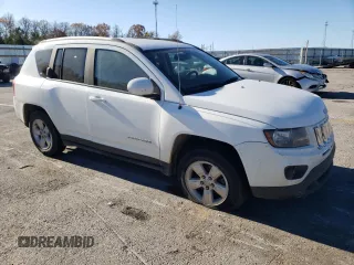 2016 Jeep Compass Latitude with VIN 1C4NJCEB5GD543037, listed as a Copart auction lot 80880834 with 0 mi miles and Salvage Title. Bid and sale history available at carsss.com. Image 4.