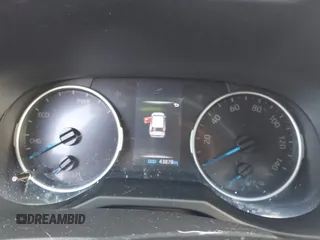 2022 Toyota RAV4 Hybrid SE z VIN JTM16RFV5ND053223, wystawiony jako IAAI lot #42217744 z przebiegiem 43 878 mil mil oraz . Historia ofert i sprzedaży dostępna na DreamBid. Obrazek 7.