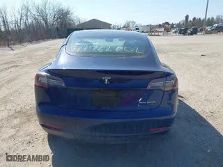 2022 Tesla Model 3 Long Range with VIN 5YJ3E1EB0NF191717, listed as a IAAI auction lot 41722202 with 67,811 mi miles. Bid and sale history available at carsss.com. Image 15.