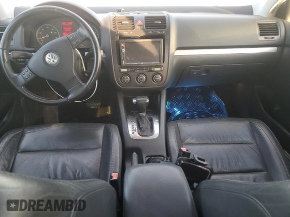 2007 Volkswagen Jetta z VIN 3VWDG71K27M010409, wystawiony jako Copart lot #84155424 z przebiegiem 140 665 mil mil oraz Czysty tytuł • Clean title. Historia ofert i sprzedaży dostępna na DreamBid. Obrazek 8.