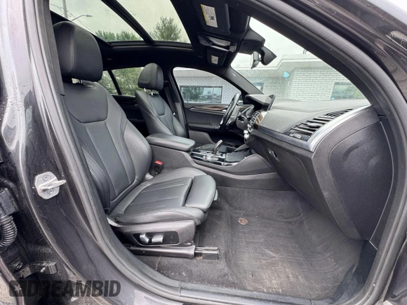 2021 BMW X4 xDrive30i with VIN 5UX2V1C06M9G72451, listed as a Copart auction lot 65089695 with 110,879 mi miles and Clean title. Bid and sale history available at DreamBid. Image 5.