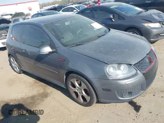 2009 Volkswagen GTI z VIN WVWFV71K59W104420, wystawiony jako IAAI lot #41907701 z przebiegiem 105 483 mil mil oraz . Historia ofert i sprzedaży dostępna na DreamBid. Obrazek 1.