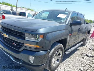 2017 Chevrolet Silverado 1500 LT with VIN 3GCUKREC3HG462501, listed as a IAAI auction lot 42050327 with 183,688 mi miles. Bid and sale history available at carsss.com. Image 2.