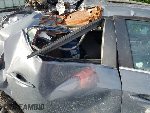 2024 Mazda 3 S Carbon Edition z VIN JM1BPBLM2R1707154, wystawiony jako Copart lot #63242765 z przebiegiem Nie podano mil oraz Nie do naprawy • Non repairable. Historia ofert i sprzedaży dostępna na DreamBid. Obrazek 10.