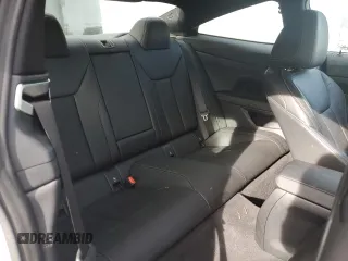 2024 BMW 4 Series 430i z VIN WBA53AP00RCR73980, wystawiony jako Copart lot #53991615 z przebiegiem 24 375 mil mil oraz Szkoda całkowita • Salvage title. Historia ofert i sprzedaży dostępna na DreamBid. Obrazek 10.