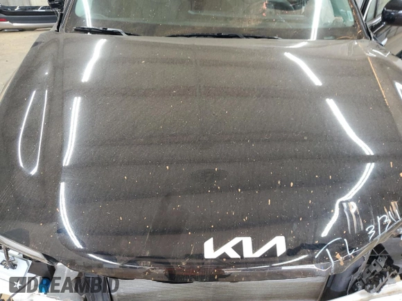 2024 Kia Sorento S z VIN 5XYRL4JC9RG285366, wystawiony jako Copart lot #62534455 z przebiegiem Nie podano mil oraz Nie do naprawy • Non repairable. Historia ofert i sprzedaży dostępna na DreamBid. Obrazek 12.