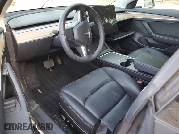2023 Tesla Model 3 z VIN 5YJ3E1EA9PF656845, wystawiony jako Copart lot #53199405 z przebiegiem Nie podano mil oraz Szkoda całkowita • Salvage title. Historia ofert i sprzedaży dostępna na DreamBid. Obrazek 8.