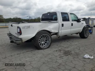 2006 Ford F-250 XL z VIN 1FTSW21516ED71127, wystawiony jako Copart lot #52815955 z przebiegiem 283 978 mil mil oraz Szkoda całkowita • Salvage title. Historia ofert i sprzedaży dostępna na DreamBid. Obrazek 3.