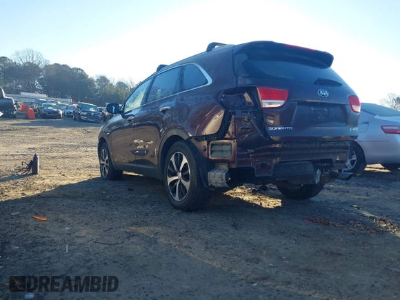 2016 Kia Sorento EX with VIN 5XYPH4A10GG164505, listed as a IAAI auction lot 41161549 with 121,411 mi miles. Bid and sale history available at carsss.com. Image 3.