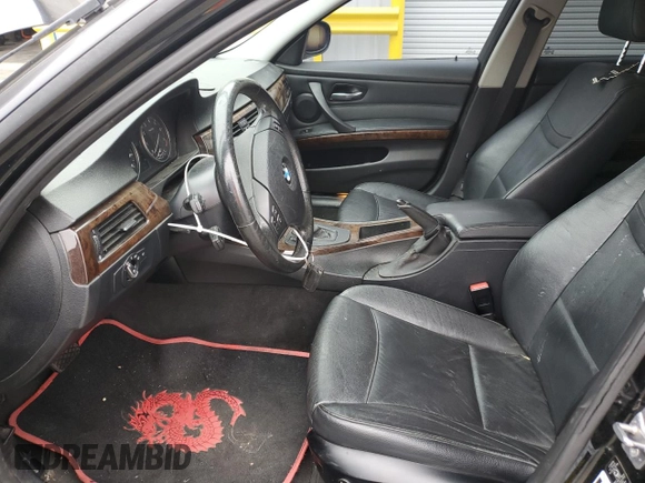 2010 BMW 3 Series 328i xDrive with VIN WBAPK5C54AA650620, listed as a Copart auction lot 65646675 with 175,341 mi miles and Clean title. Bid and sale history available at DreamBid. Image 7.