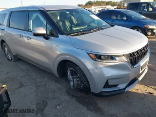 2022 Kia Carnival LXS with VIN KNDNB4H34N6169190, listed as a IAAI auction lot 41329740 with 34,889 mi miles. Bid and sale history available at carsss.com. Image 1.