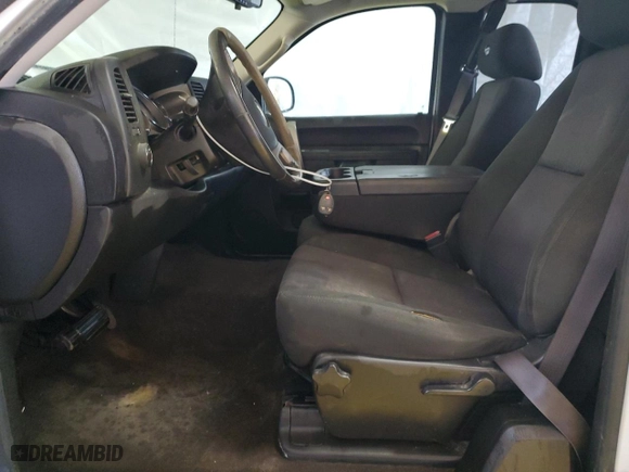 2013 Chevrolet Silverado 1500 LT with VIN 1GCRCSEA9DZ218144, listed as a Copart auction lot 89361045 with 177,281 mi miles and Clean Title. Bid and sale history available at carsss.com. Image 7.