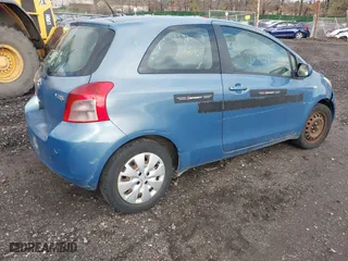 2008 Toyota Yaris with VIN JTDJT923485170416, listed as a IAAI auction lot 41988703 with 999,999 mi miles. Bid and sale history available at carsss.com. Image 4.