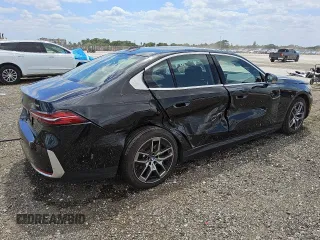 2024 BMW i5 eDrive40 with VIN WBY33FK02RCR91118, listed as a Copart auction lot 53308205 with Not Provided miles and Clean Title. Bid and sale history available at DreamBid. Image 3.