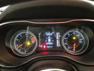2020 Jeep Cherokee Altitude with VIN 1C4PJMLB8LD569191, listed as a Copart auction lot 46123285 with 188,014 mi miles and Salvage Title. Bid and sale history available at carsss.com. Image 9.