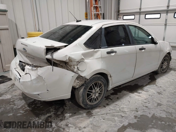 2010 Ford Focus SE with VIN 1FAHP3FN3AW190237, listed as a IAAI auction lot 41275571 with 338,458 mi miles. Bid and sale history available at carsss.com. Image 4.