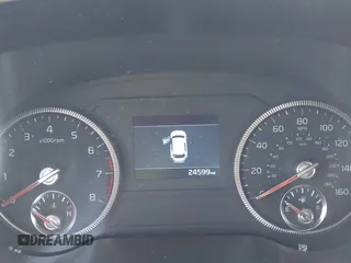 2022 Kia Telluride LX z VIN 5XYP2DHCXNG286083, wystawiony jako IAAI lot #42455962 z przebiegiem 24 599 mil mil oraz . Historia ofert i sprzedaży dostępna na DreamBid. Obrazek 7.