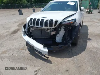 2018 Jeep Cherokee Limited with VIN 1C4PJMDX0JD514581, listed as a IAAI auction lot 42302202 with 34,133 mi miles and . Bid and sale history available at DreamBid. Image 6.