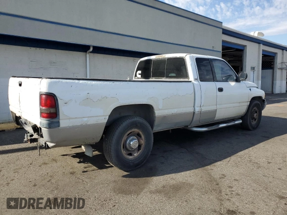 1998 Dodge 2500 z VIN 1B7KC2362WJ203163, wystawiony jako Copart lot #58871105 z przebiegiem 259 264 mil mil oraz Szkoda całkowita • Salvage title. Historia ofert i sprzedaży dostępna na DreamBid. Obrazek 3.