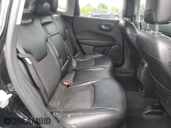 2019 Jeep Compass Latitude z VIN 3C4NJDBB5KT596835, wystawiony jako Copart lot #58706825 z przebiegiem 169 320 mil mil oraz Szkoda całkowita • Salvage title. Historia ofert i sprzedaży dostępna na DreamBid. Obrazek 11.