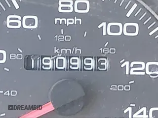 2001 Acura Integra z VIN JH4DB76611S001520, wystawiony jako IAAI lot #41390764 z przebiegiem 190 993 mil mil oraz . Historia ofert i sprzedaży dostępna na DreamBid. Obrazek 15.