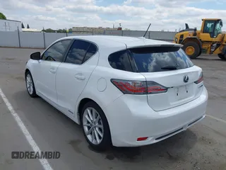 2011 Lexus CT 200h with VIN JTHKD5BH2B2035688, listed as a IAAI auction lot 42097298 with 78,234 mi miles and . Bid and sale history available at DreamBid. Image 3.