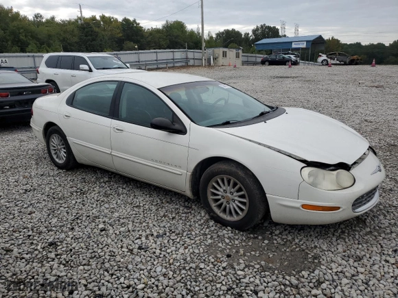 2000 Chrysler Concorde LXi with VIN 2C3HD36J4YH290067, listed as a Copart auction lot 73801754 with 145,972 mi miles and Clean Title. Bid and sale history available at carsss.com. Image 4.