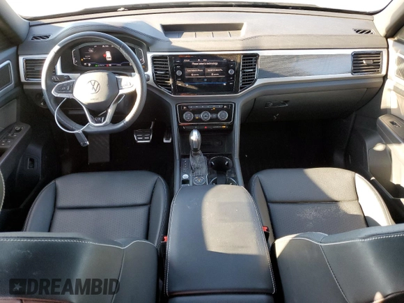 2023 Volkswagen Atlas SEL z VIN 1V2SE2CA8PC210959, wystawiony jako Copart lot #73726564 z przebiegiem 27 799 mil mil oraz Szkoda całkowita • Salvage title. Historia ofert i sprzedaży dostępna na DreamBid. Obrazek 8.