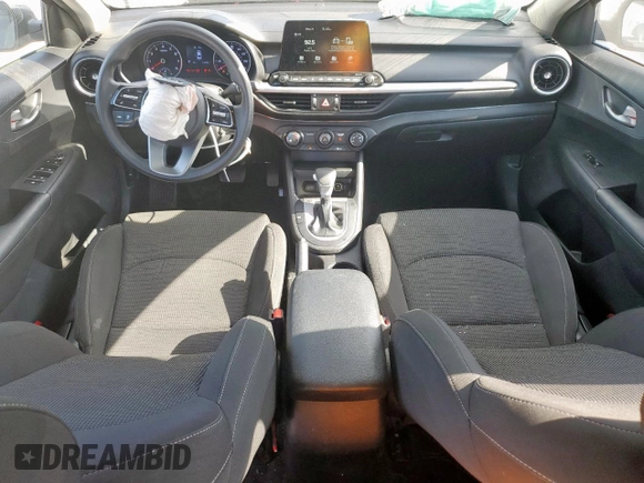 2021 Kia Forte LXS with VIN 3KPF24ADXME353971, listed as a Copart auction lot 57794745 with 51,638 mi miles and Salvage title. Bid and sale history available at DreamBid. Image 8.