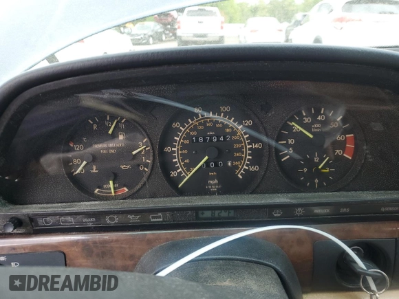 1986 Mercedes-Benz 560 with VIN WDBCA39D7GA260903, listed as a Copart auction lot 54634595 with 187,942 mi miles and Clean Title. Bid and sale history available at DreamBid. Image 9.