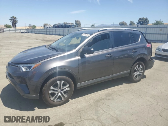 2018 Toyota RAV4 LE z VIN JTMBFREV8JJ259069, wystawiony jako Copart lot #61106715 z przebiegiem 56 770 mil mil oraz Szkoda całkowita • Salvage title. Historia ofert i sprzedaży dostępna na DreamBid. Obrazek 1.