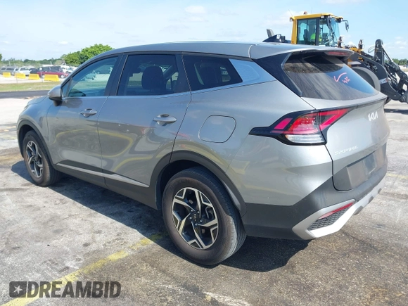2024 Kia Sportage LX with VIN KNDPUCDF6R7228446, listed as a IAAI auction lot 42167577 with 39,727 mi miles and . Bid and sale history available at DreamBid. Image 3.