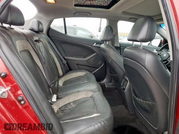 2011 Kia Optima SX z VIN KNAGR4A62B5127642, wystawiony jako Copart lot #55789135 z przebiegiem 185 057 mil mil oraz Szkoda całkowita • Salvage title. Historia ofert i sprzedaży dostępna na DreamBid. Obrazek 10.