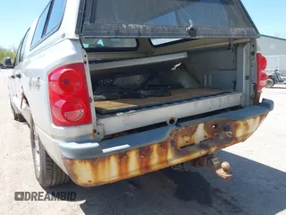 2005 Dodge Dakota SLT z VIN 1D7HW48N45S321002, wystawiony jako IAAI lot #42240338 z przebiegiem 214 983 mil mil oraz . Historia ofert i sprzedaży dostępna na DreamBid. Obrazek 20.