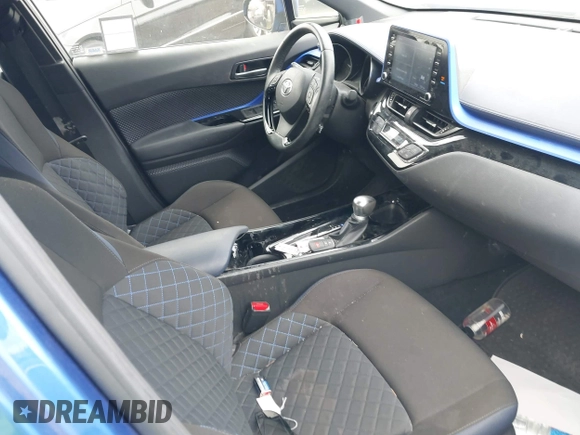 2020 Toyota C-HR LE with VIN JTNKHMBX1L1077246, listed as a IAAI auction lot 42045560 with 16,109 mi miles. Bid and sale history available at carsss.com. Image 5.