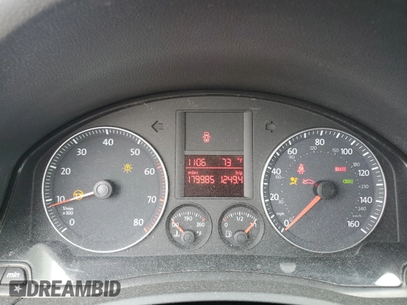 2007 Volkswagen Rabbit с VIN WVWCR91K67W102577, выставлен на аукционе Copart как лот 61670645 с пробегом 179 985 миль миль и Списание • Salvage title. История ставок и продаж доступна на DreamBid. Изображение 9.