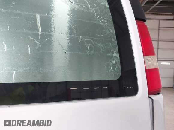 2012 Chevrolet Express Cargo with VIN 1GCSGAFX8C1176033, listed as a IAAI auction lot 42068630 with 260,289 mi miles and . Bid and sale history available at DreamBid. Image 21.