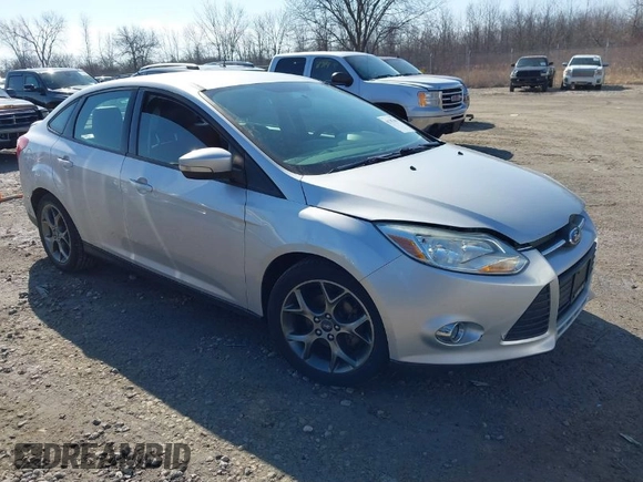 2013 Ford Focus SE with VIN 1FADP3F27DL308798, listed as a IAAI auction lot 41787683 with 158,581 mi miles. Bid and sale history available at carsss.com. Image 1.