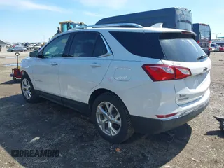 2020 Chevrolet Equinox Premier with VIN 3GNAXNEV2LS512722, listed as a IAAI auction lot 41821007 with 46,836 mi miles. Bid and sale history available at carsss.com. Image 3.