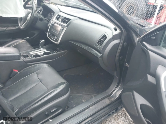 2016 Nissan Altima 2.5 SL with VIN 1N4AL3AP9GC211382, listed as a IAAI auction lot 40822233 with 154,789 mi miles. Bid and sale history available at carsss.com. Image 5.