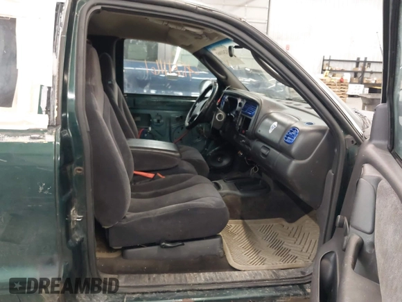 2000 Dodge Dakota with VIN 1B7GL22X4YS628395, listed as a IAAI auction lot 41241161 with 183,374 mi miles. Bid and sale history available at carsss.com. Image 5.